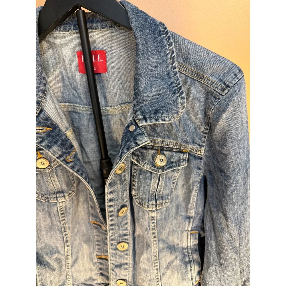 Elle Womens Denim Jacket Medium Wash Blue Button Front‎ Jean Jacket Size L